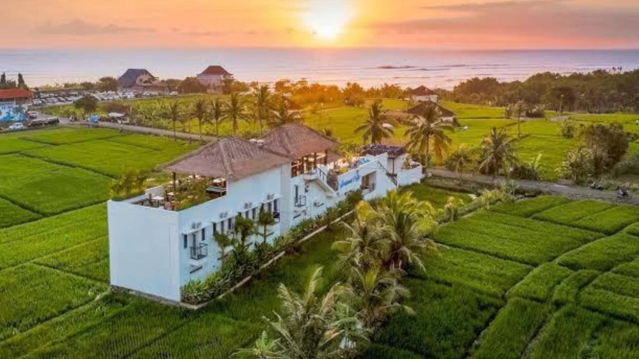 Swell Hotel, Pool Bar & Restaurant Tanah Lot Exteriör bild