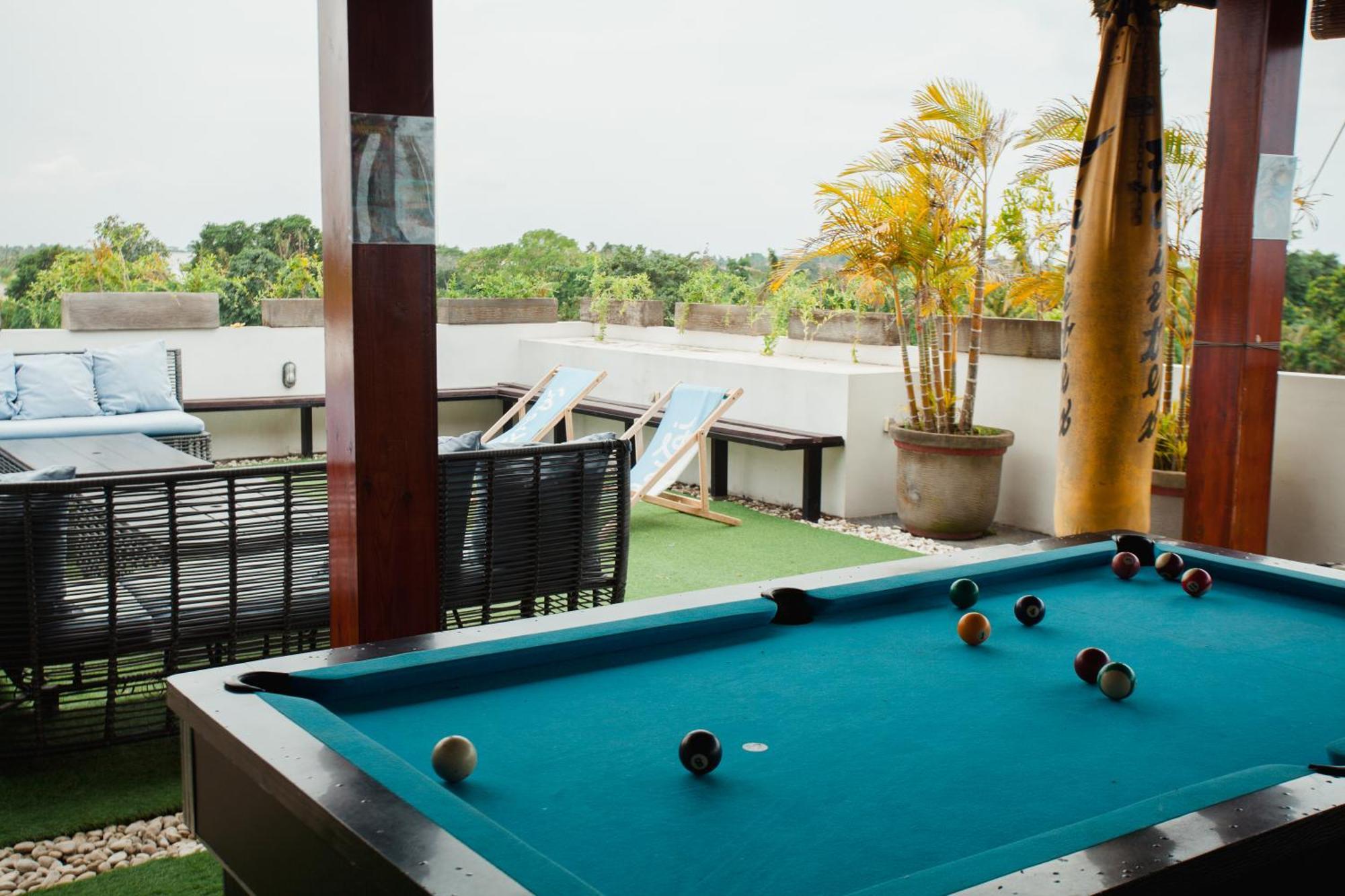 Swell Hotel, Pool Bar & Restaurant Tanah Lot Exteriör bild