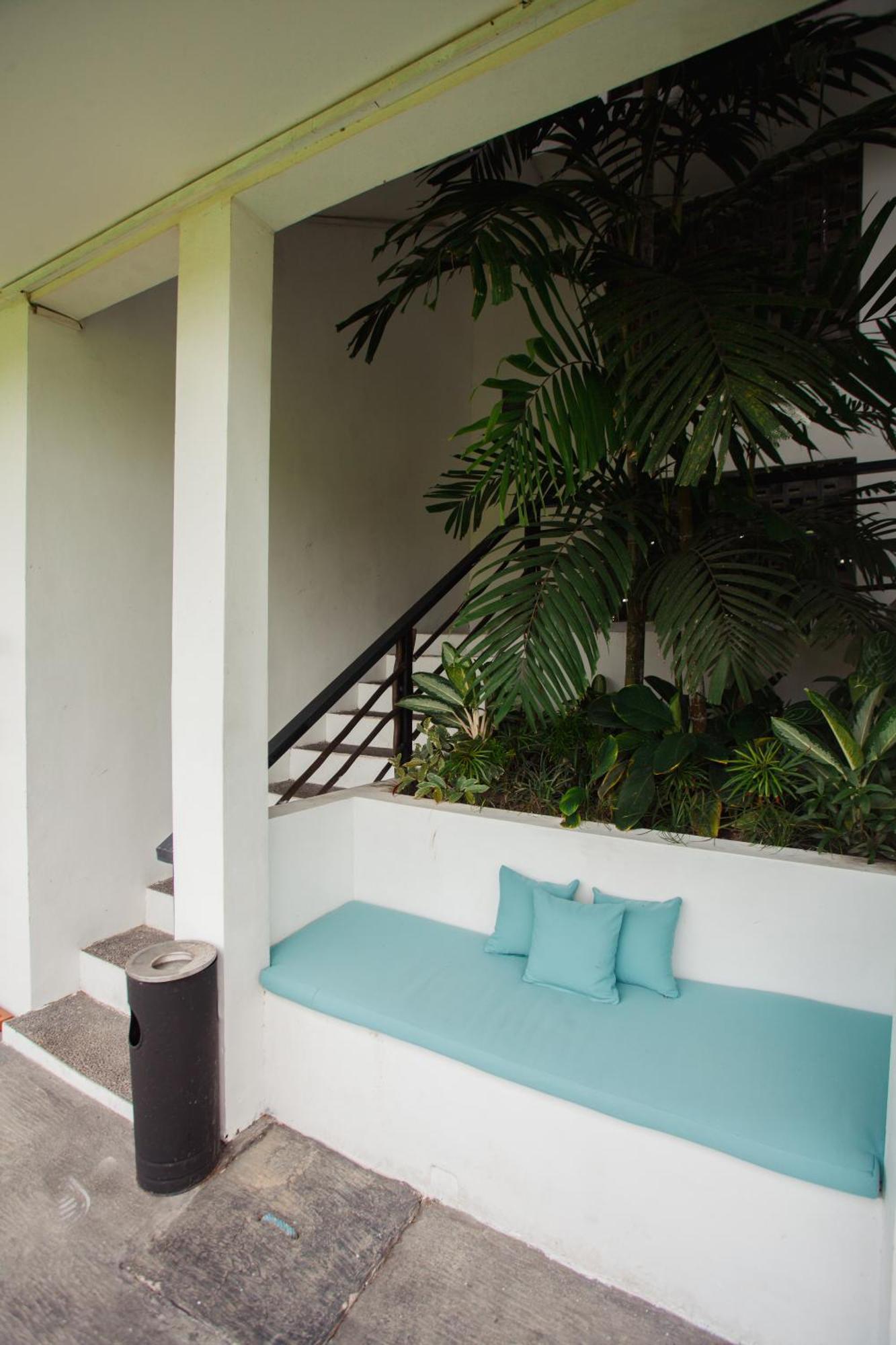 Swell Hotel, Pool Bar & Restaurant Tanah Lot Exteriör bild