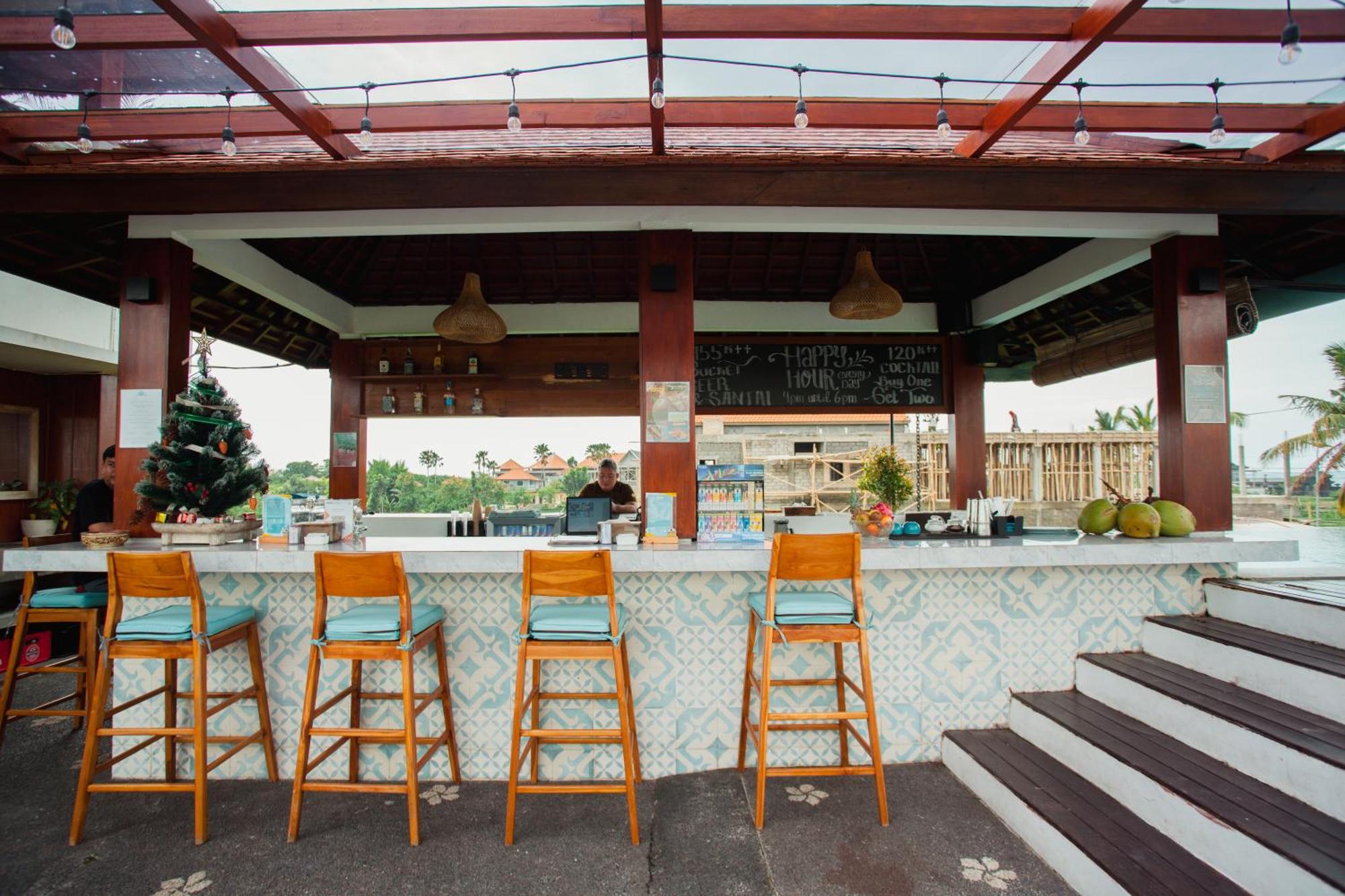 Swell Hotel, Pool Bar & Restaurant Tanah Lot Exteriör bild